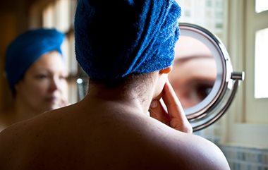 Tips for reducing acne: avoid magnifying mirrors