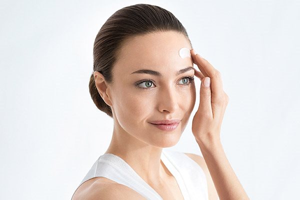 Pigment day cream can be followed with sun protection products